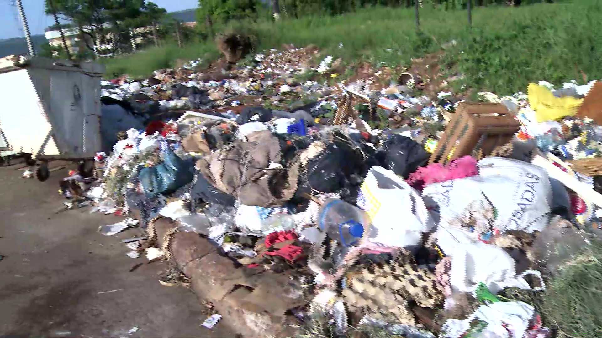 Basura a cielo abierto: denuncian que tiran residuos de varios barrios 