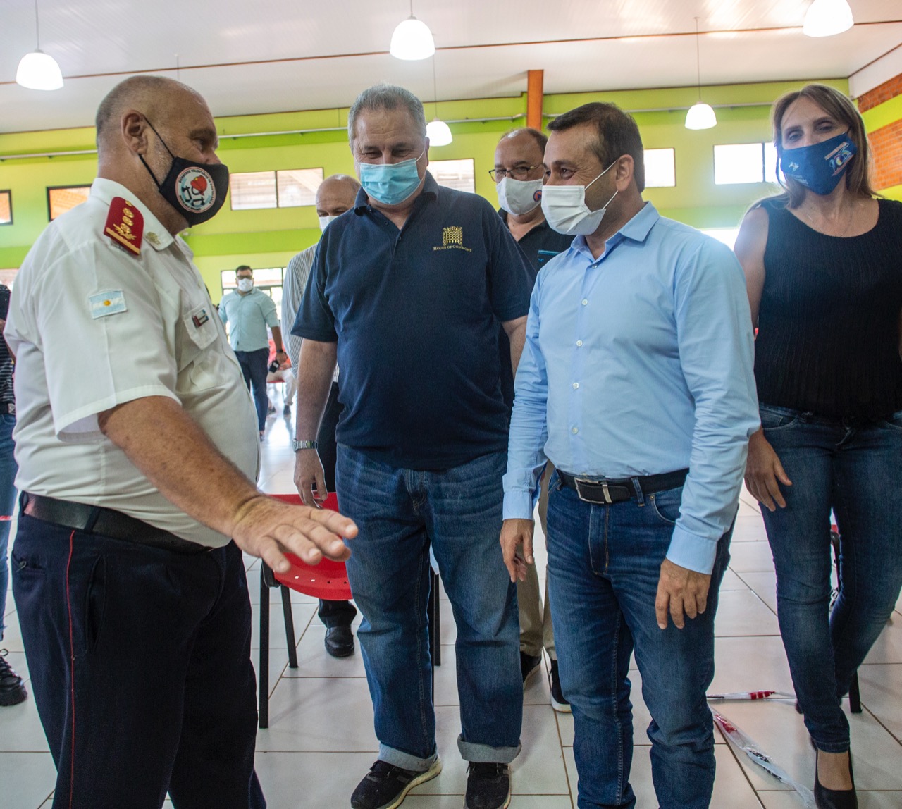 1 MONTECARLO ENTREGA INSUMOS A BOMBEROS VOLUNTARIOS