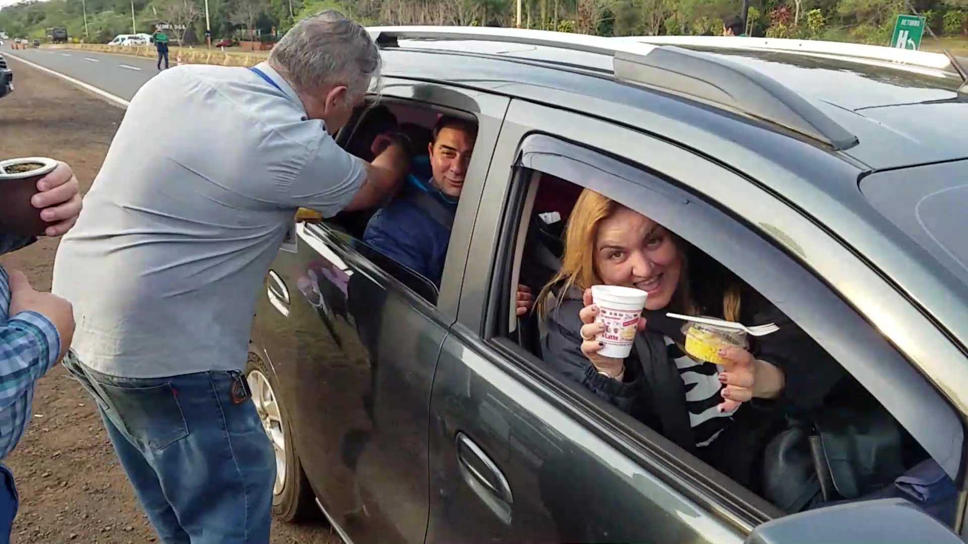 Ofrecen desayuno misionero en el acceso a Cataratas