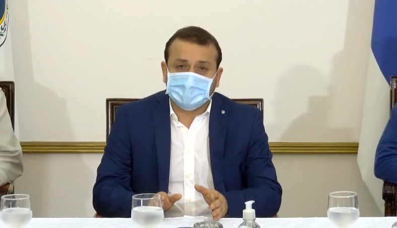 Herrera Ahuad puso en vigencia el programa "Agua en las Escuelas"