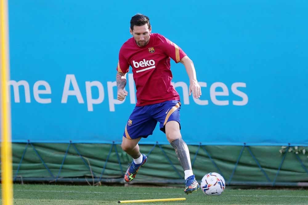 Fútbol: Messi se entrenó por primera vez a las órdenes de Koeman