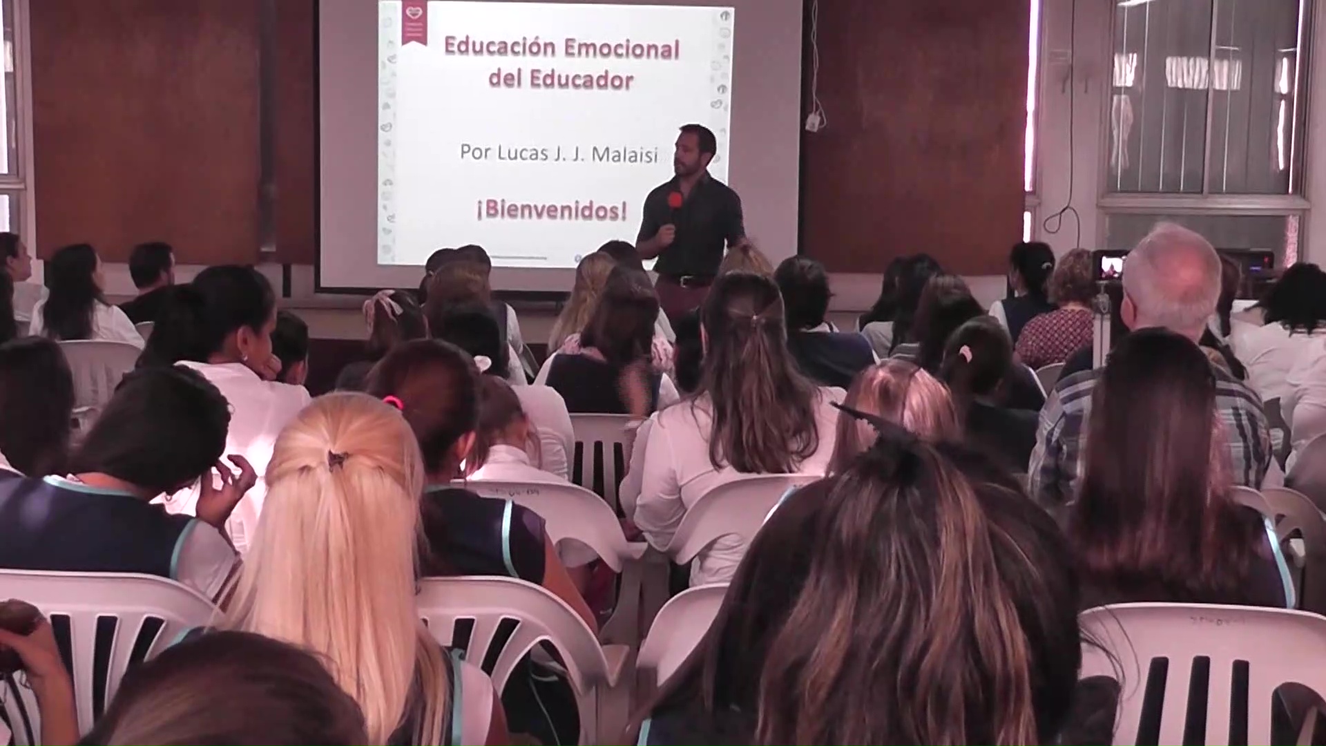 Jornada de capacitación emocional en el Instituto Santa María