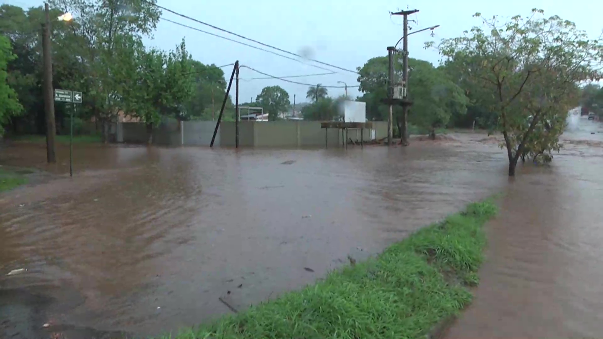 Temporal en Posadas: más de 105 mililitros caídos y vientos superiores a los 60 km. 