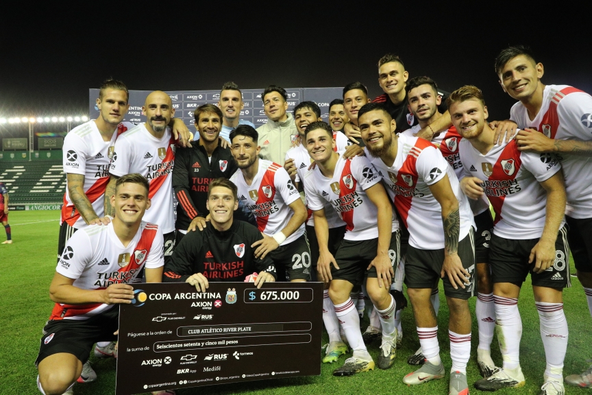 River goleó a Defensores de Pronunciamiento en el inicio de la Copa Argentina