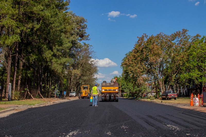 Culminó la obra de asfalto sobre la avenida Centenario en Posadas