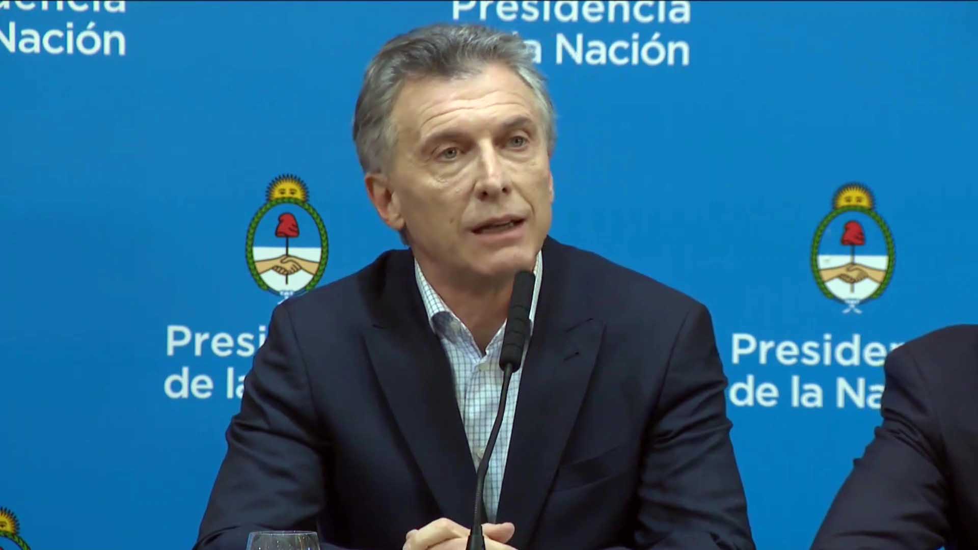 Macri culpó al resultado electoral de la corrida cambiaria