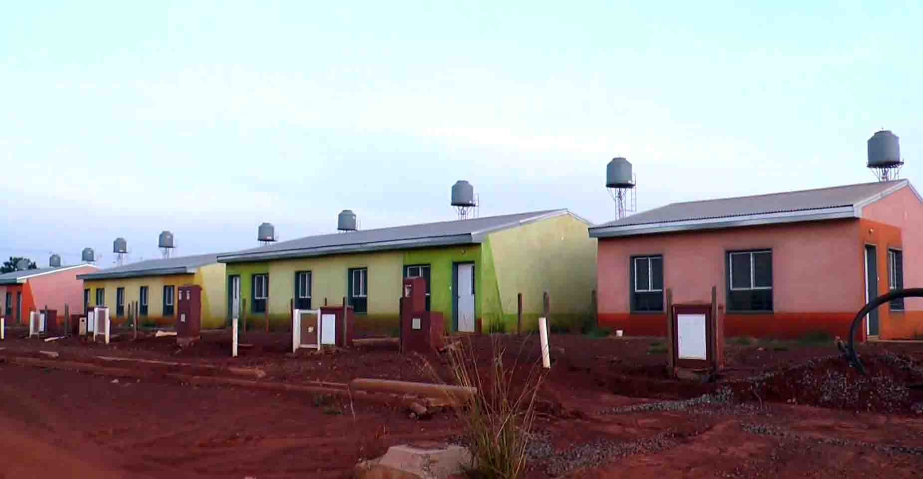 Pese a la crisis nacional, proyectan 10 mil soluciones habitacionales este año