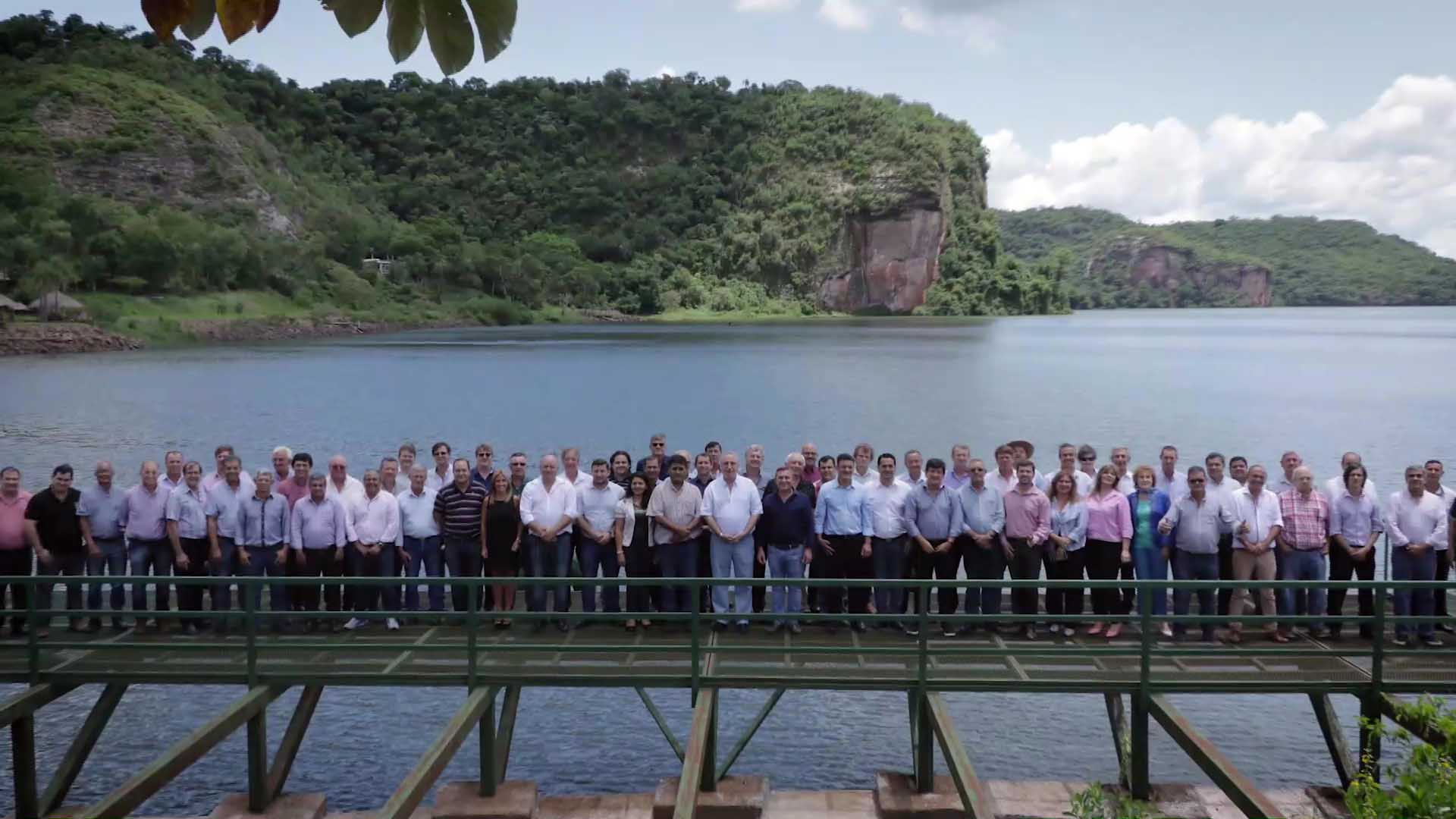 Cierre de gestión: Passalacqua se reunió con los 76 intendentes