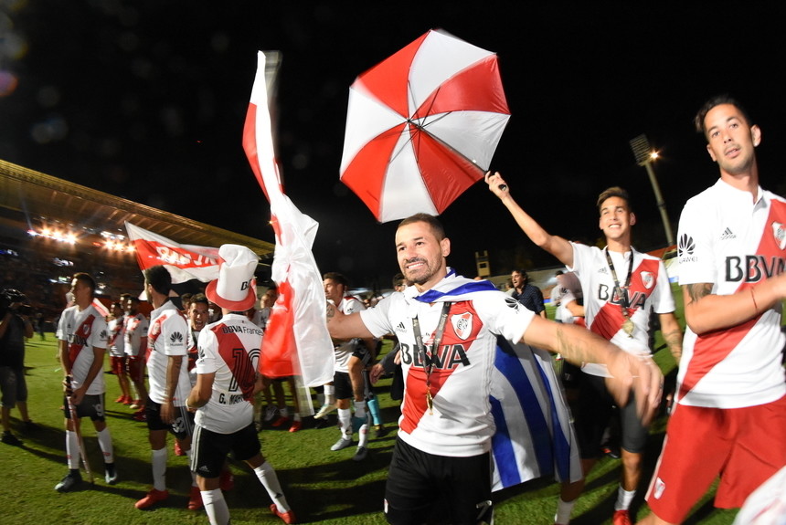 La octava sinfonía del muñeco. River se quedó con la Supercopa