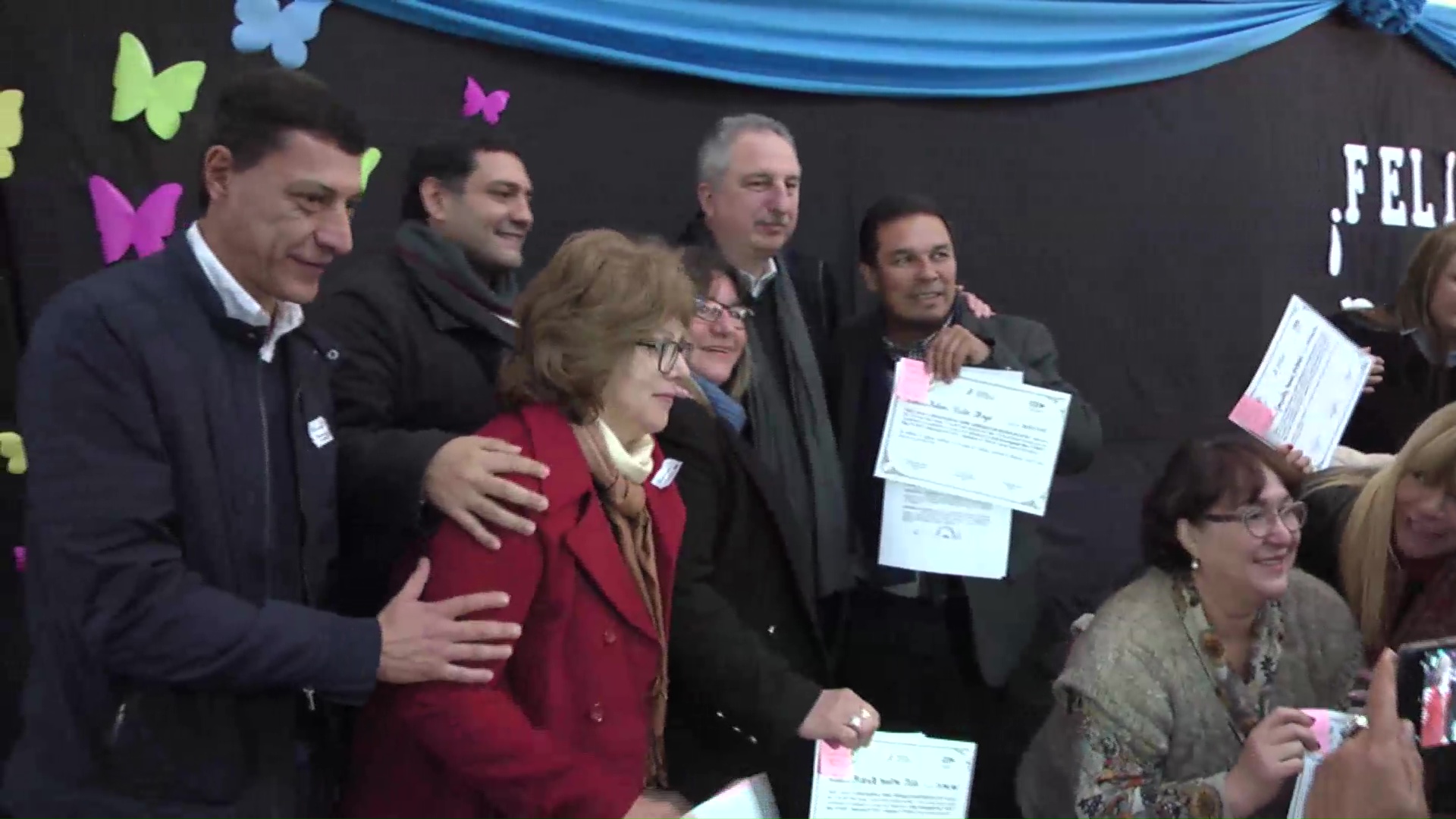 500 docentes recibieron sus resoluciones de titularización