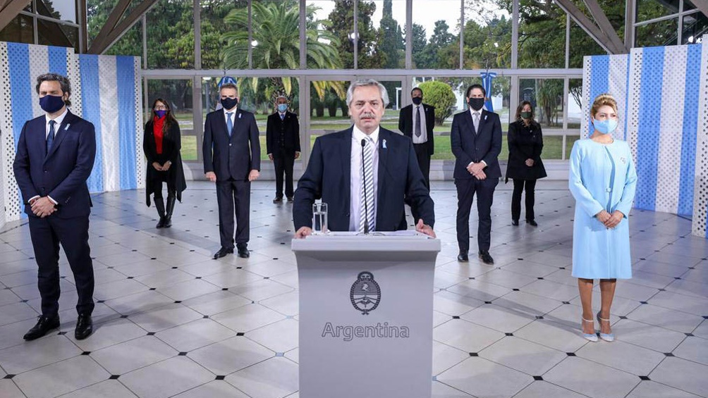 En el Día de la Bandera, Fernández dijo que Belgrano "inspira a hacer la utopía de un país mejor"
