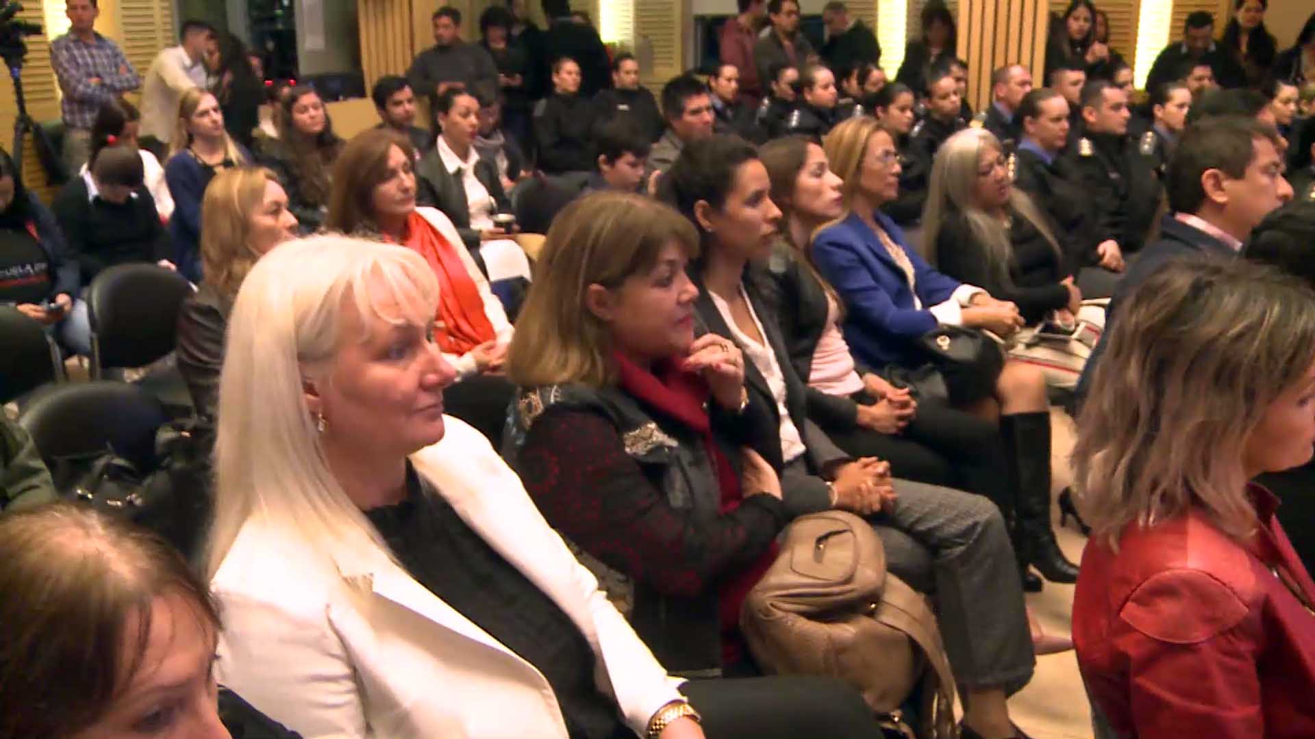 Realizaron foro debate de vivencias igualitarias en la Cámara de Representantes