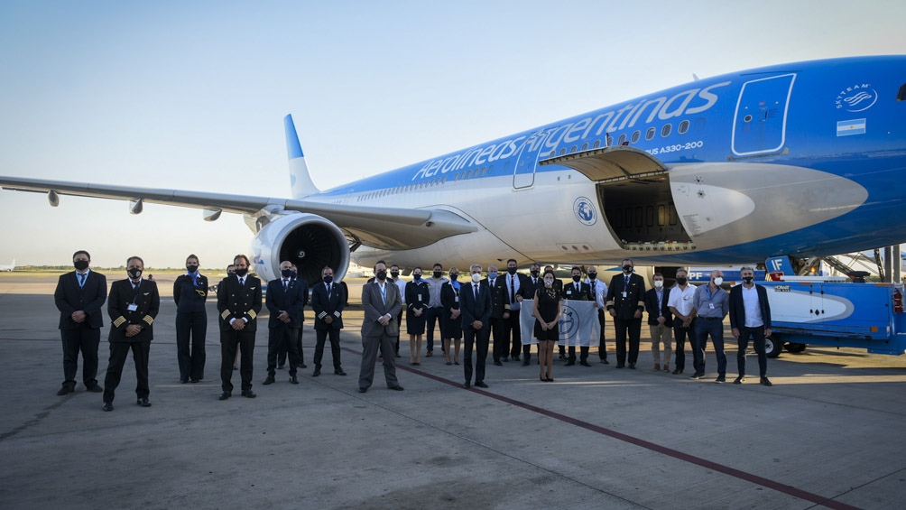 Vacuna Sputnik V: el vuelo de Aerolíneas Argentinas viaja con destino a Rusia en busca de las primeras dosis