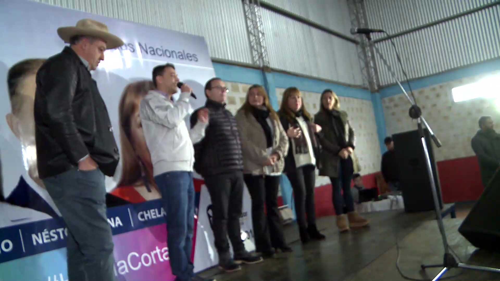 Precandidatos de la Renovación con concejales e intendentes del interior
